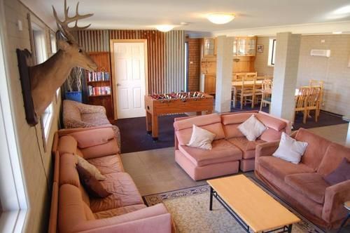 East Lake Travellers Lodge Jindabyne Exterior photo